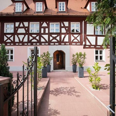 Aston'S Hotel Рётенбах-ан-дер-Пегниц Экстерьер фото